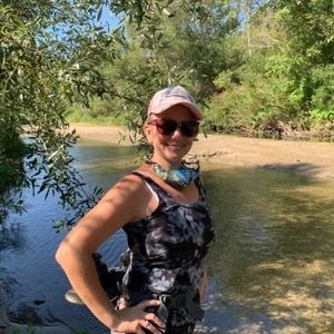 Meet your Posher, Lia